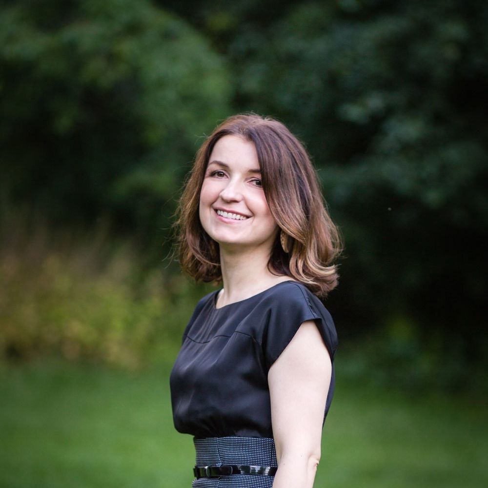 Meet your Posher, Basia